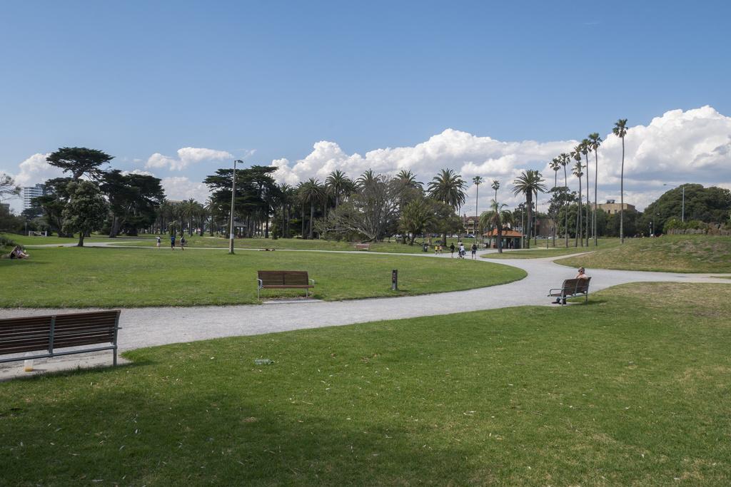 ☆ Heart Of St Kilda ☆ Infinity Pool+Parking+Wifi Apartment Melbourne Bagian luar foto