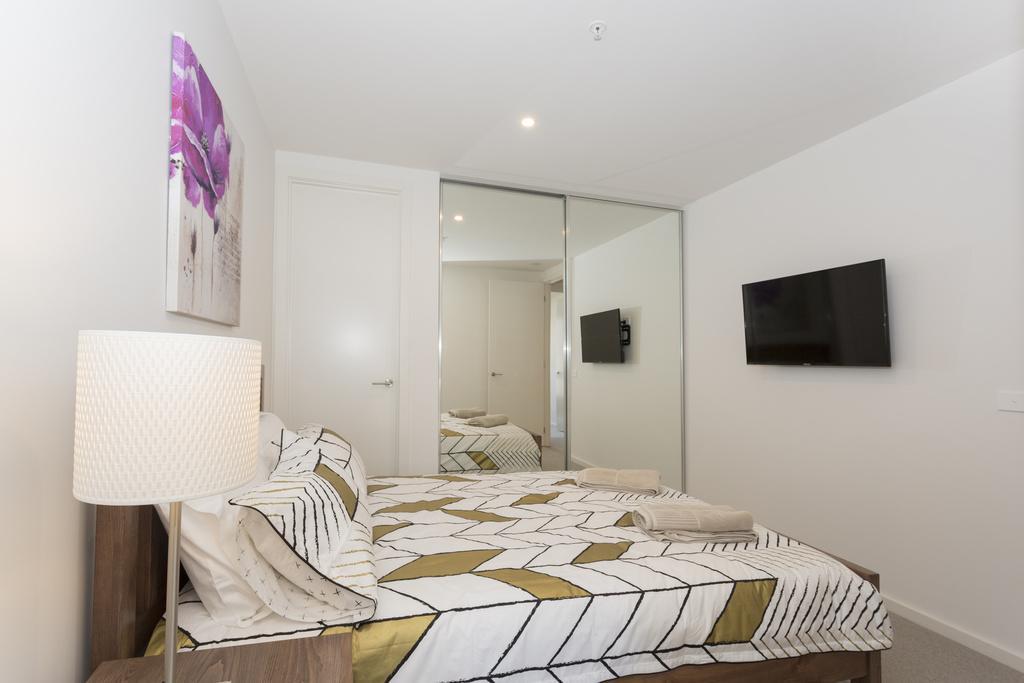 ☆ Heart Of St Kilda ☆ Infinity Pool+Parking+Wifi Apartment Melbourne Bagian luar foto