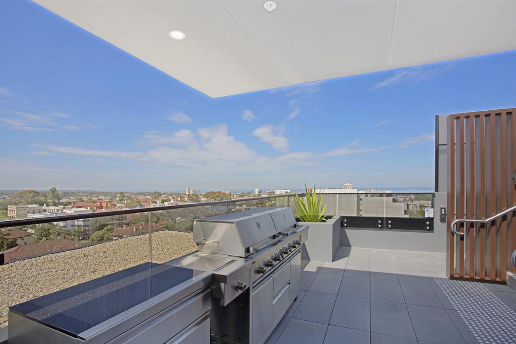 ☆ Heart Of St Kilda ☆ Infinity Pool+Parking+Wifi Apartment Melbourne Bagian luar foto